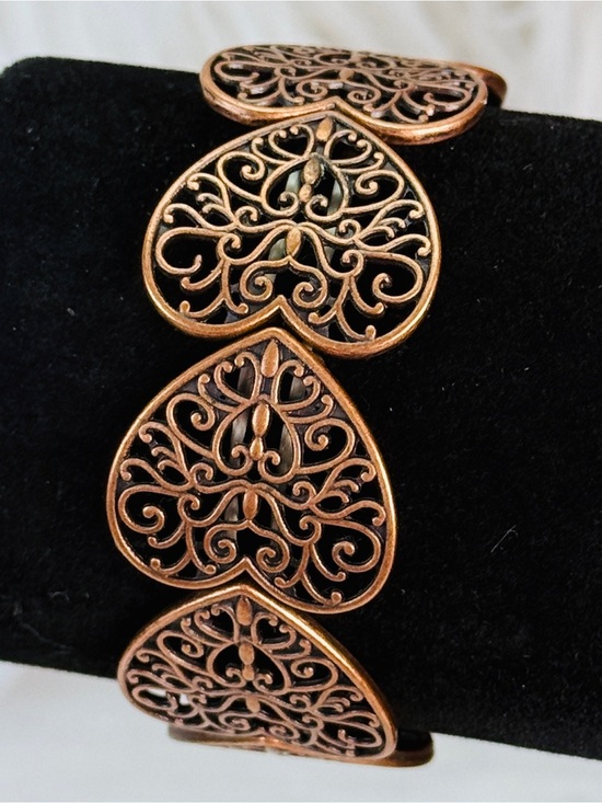 Jewelry - Copper tone Heart Filigree Stretch Bracelet